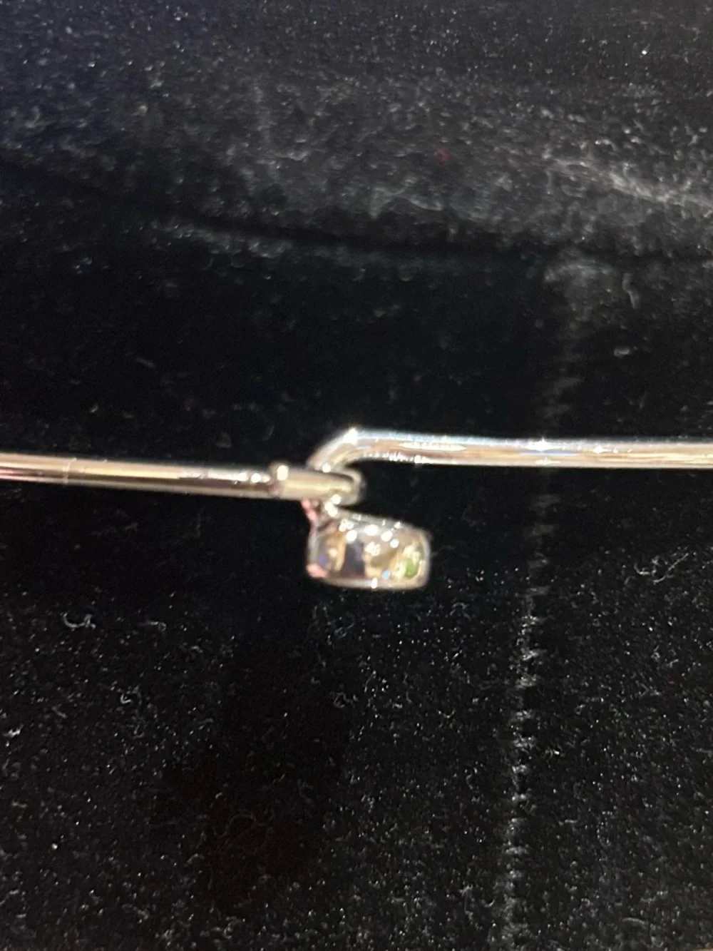 Signed Joan Rivers Gold Tone Tiger's Eye & White Cabochon Pendant Wire Necklace - Picture 5 of 8